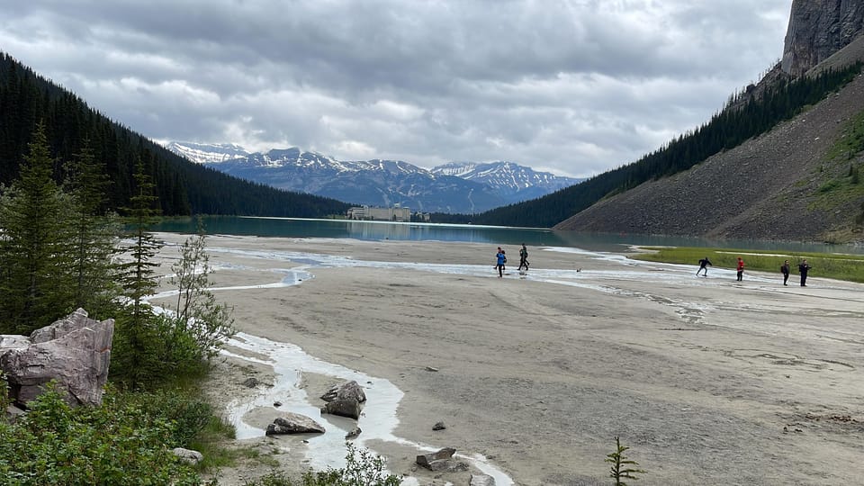 From Banff: Moraine Lake and Lake Louise Half Day Tour - Who this self-guided shuttle is best for