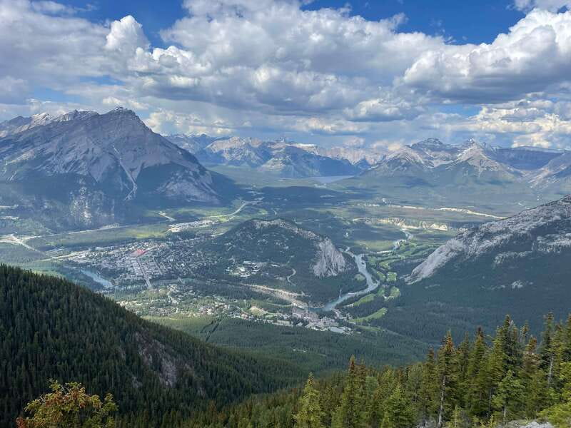 From Calgary: Banff, Moraine Lake and Lake Louise Tour - Getting Around in a Van: Small Group, Long Day, Real Comfort Checks