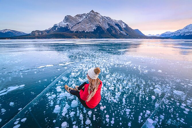 Icefields Parkway and Ice Bubbles of Abraham Lake Adventure - The Icefields Parkway timing: your guide acts like a local weather forecaster