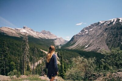 Icefields Parkway Highlights & Secrets | Award-Winning Adventure - The vehicle and pace: comfort that actually affects your photos