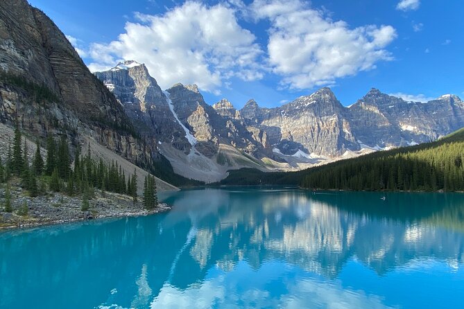 Icefields Pkwy: Lake Louise | Bow | Peyto|Glacier - PRIVATE TOUR - Lake Louise: the 30-minute stop that sets the tone
