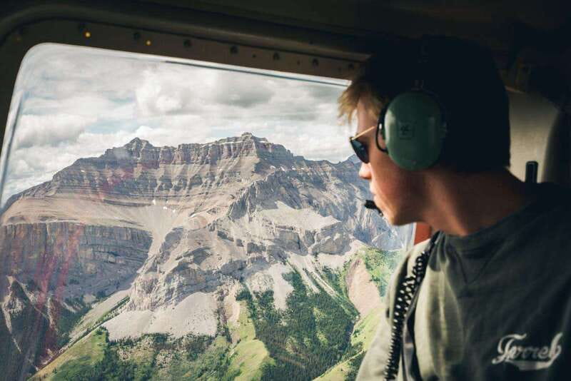 Kananaskis: 30-Minute Heli Tour of Minnewanka Lake and Banff - Starting at Alpine Helicopters in Morley (the log building cue)