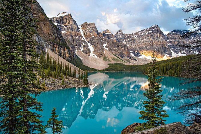 Lake Louise, Moraine Lake, Banff Tour from Calgary/Canmore/Banff - Seasonal swap: Moraine Lake in summer, Marble Canyon in winter