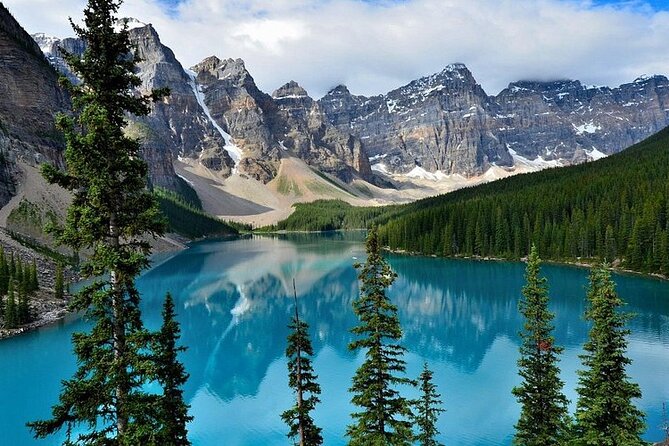 Lake Louise Moraine Lake Day Trip from Banff Calgary Canmore - Moraine Lake Access: The Main Event, Seasonally