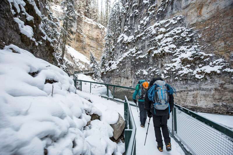 Lake Louise, Peyto Lake, Johnston Canyon & Icefields Parkway - Johnston Canyon ice walk: where the day turns from pretty to thrilling