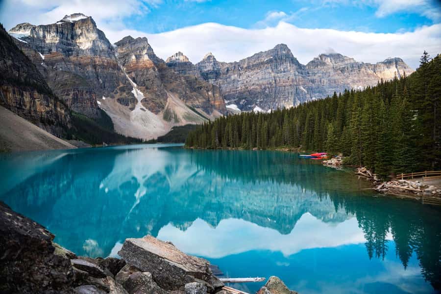 Lake Louise,Moraine Lake,Yoho NP,Johnston Canyon & BanffTour - Moraine Lake and Vermilion Lakes: the seasonal switch you need to know