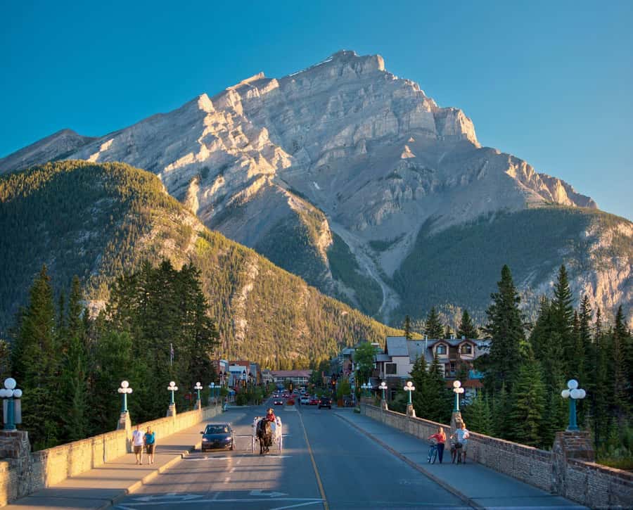 Lake Louise,Moraine Lake,Yoho NP,Johnston Canyon & BanffTour - Yoho National Park: Emerald Lake and Natural Bridge power