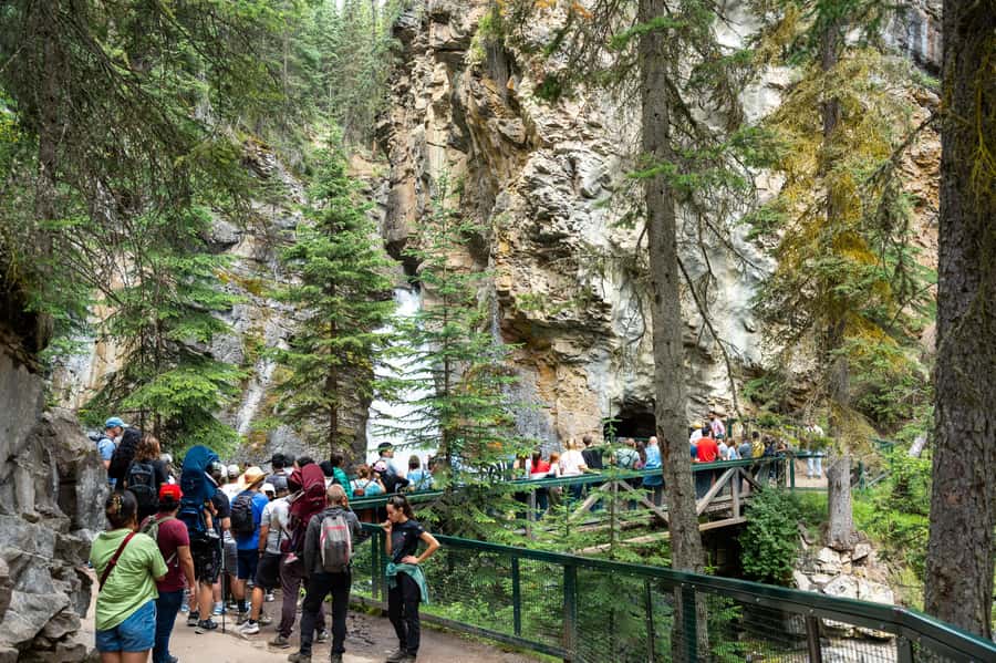 Lakes Moraine, Louise, Emerald, Johnston Canyon & Yoho Tour - Key Highlights (What You’ll Actually Notice)