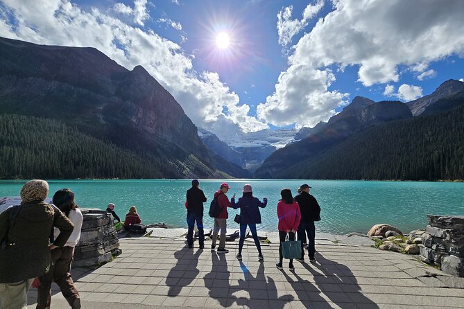 Moraine Lake and Lake Louise Half Day Tour - Lake Louise: Quick Parking-Lot Drop-Off and the Chateau View