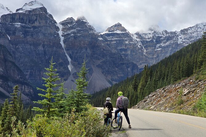 Moraine Lake and Lake Louise Half Day Tour - Moraine Lake: Ten Peaks Country and the Best Trail Time