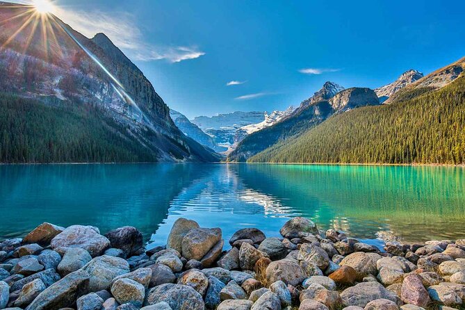 Moraine Lake and Lake Louise Private Premium Day Tour - Timing and pickup: how the day starts in Banff vs Canmore