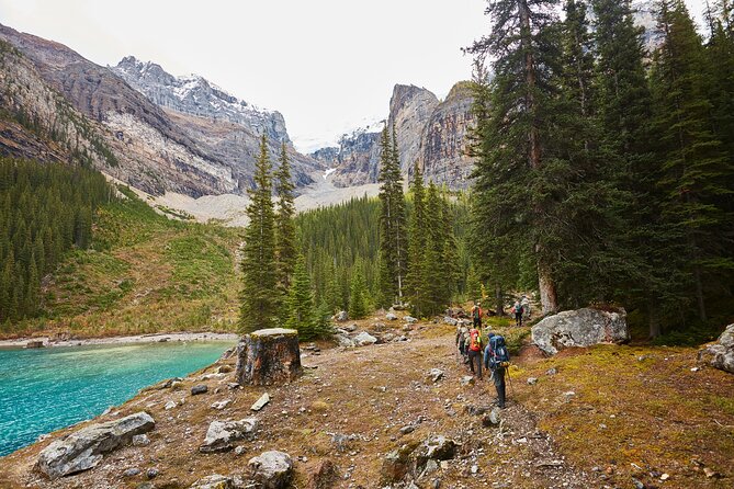 Moraine Lake and Lake Louise Sightseeing Half Day Tour - Stop 2 at Moraine Lake: the Rockpile Trail and Ten Peaks framing
