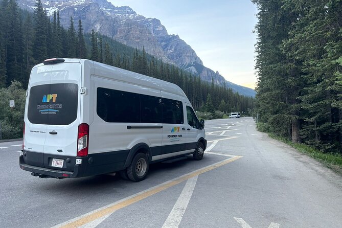 Moraine Lake And Lake Louise Tour from Banff - Two iconic lakes, one efficient half-day from Banff