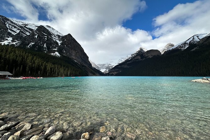 Moraine Lake And Lake Louise Tour from Banff - The van ride: comfort, crowding, and why it matters
