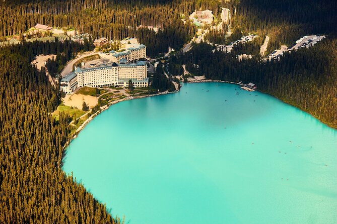 Moraine Lake and Lake Louise Tour from Calgary - Canmore - Banff - Banff Avenue Free Time: Food Choices and Easy Town Browsing