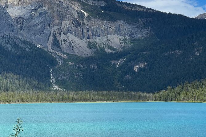 Moraine Lake Lake Louise Emerald Lake Banff Town & Natural Bridge - Lake Louise: free admission plus a built-in lunch window