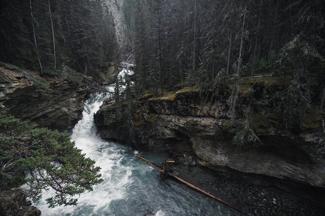 Moraine Lake & Lake Louise Sunset & Wildlife Adventure - Bow Valley Parkway at Dusk: How Wildlife Viewing Fits This Drive