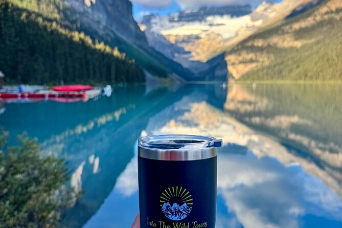 Morning Tour at Moraine Lake(2hrs) & Lake Louise(2hrs) - Pickup, Bow Valley Parkway, and Morant’s Curve coffee break