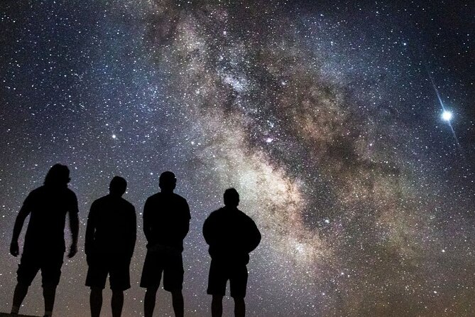 Night Adventure with possible stargazing and Aurora chasing - Pickup timing in Banff and Canmore (and why you should plan buffer time)