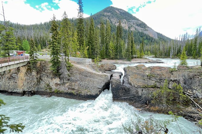 Private Banff and Yoho National Park Tour with Moraine Lake - Guides, communication style, and how flexibility really plays out