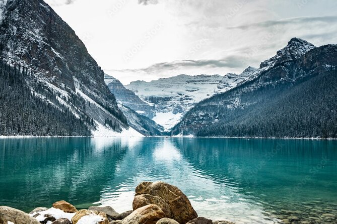 Private Tour Banff Yoho Jasper National Park for a Small Group - Banff National Park: 2 hours of Lake Louise, Moraine Lake, and Icefields Parkway energy
