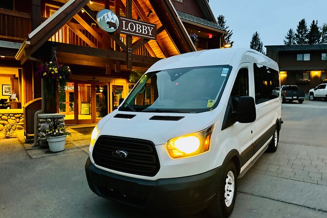 ShuttleBus 2way Banff to Lake Louise (1Hr) and Moraine Lake (1Hr) - Moraine Lake stop: your 60-minute shot at turquoise and the Rockpile Trail