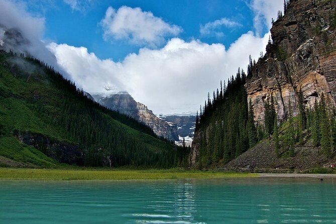 Smartphone Audio Driving Tour between Lake Louise and Calgary - Banff Town Highlights: Tunnel Mountain, the Three Sisters, and That “Castle Look”