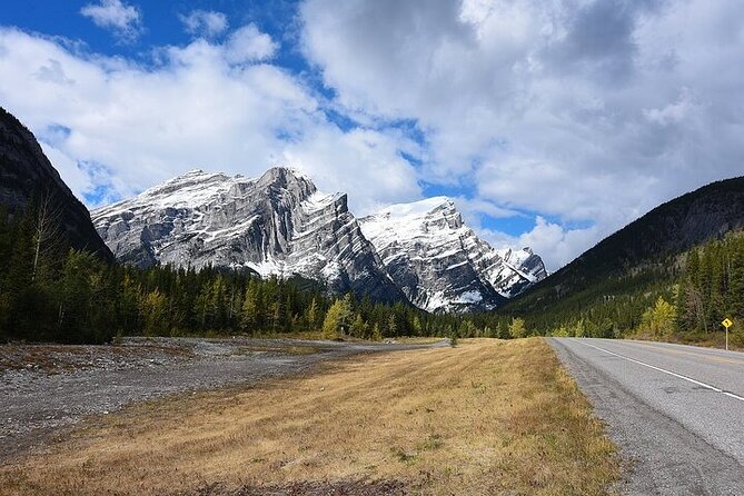Smartphone Audio Driving Tour between Lake Louise and Calgary - How the Smartphone Audio Works (and Why It Feels Like a Personal Guide)