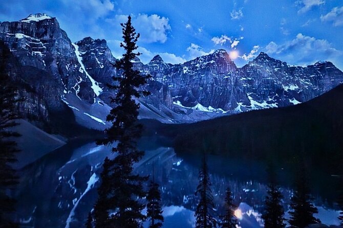 Sunset at Moraine Lake & Stargazing Tour from Canmore/Banff - How long it really feels: 8 hours, but the best moments take time